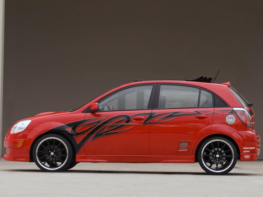  Kia Rio5 Red Rocket 2005 года  (фото 4 из 8)